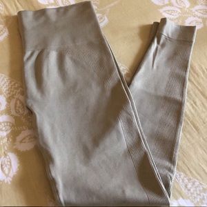 SET Active Leggings Madelyn Cline Sea Grass